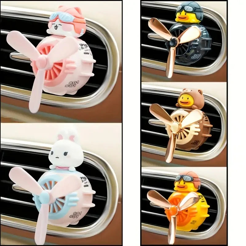 New cartoon car air outlet aromatherapy machine car interior with decorative fragrance ornaments (give two fragrant tablets)
